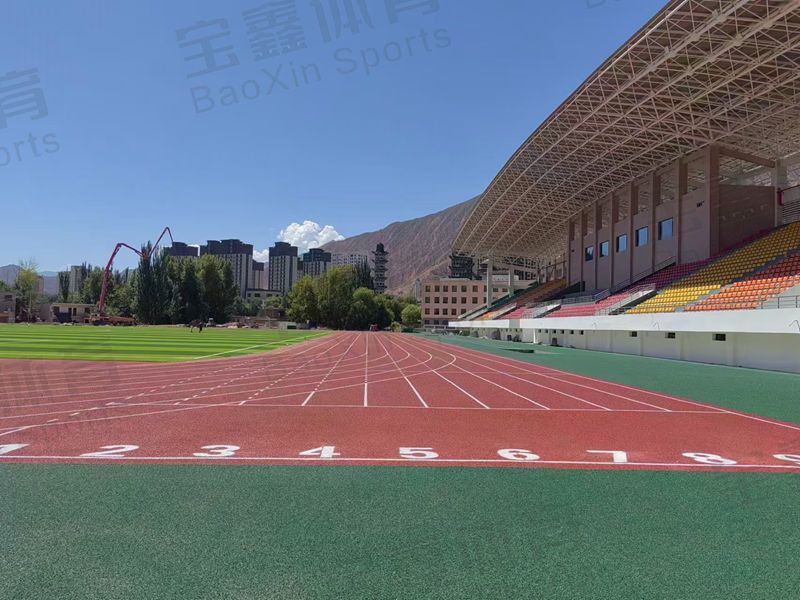 青(qing)海循化(hua)體(ti)育(yu)場